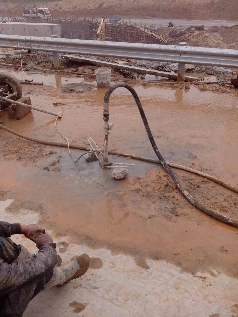 龙湾镇路基压密注浆